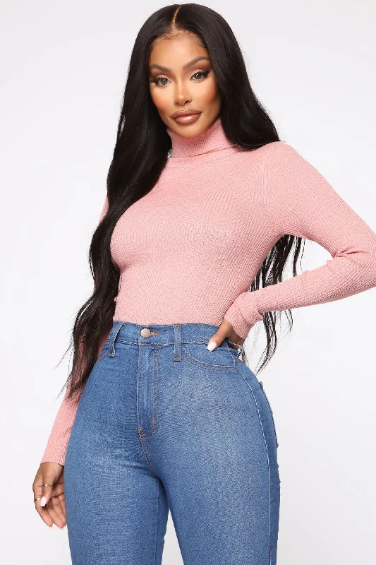 Tara Turtle Neck Sweater - Mauve