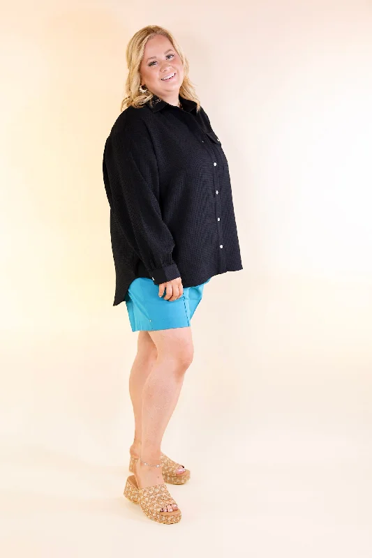 Lyssé | Amanda Stretch Twill Short in Turquoise Powder