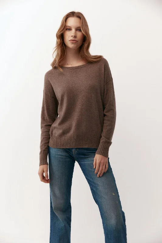 Essential Cashmere Relaxed Crewneck - Walnut