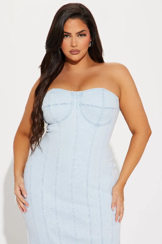 Main Attraction Denim Maxi Dress - Light Wash