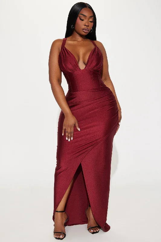 On Scene Maxi Dress - Burgundy