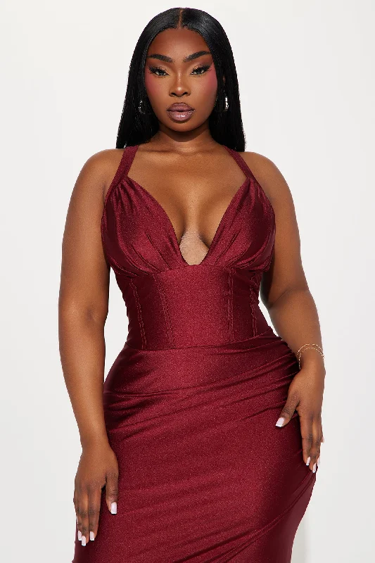 On Scene Maxi Dress - Burgundy